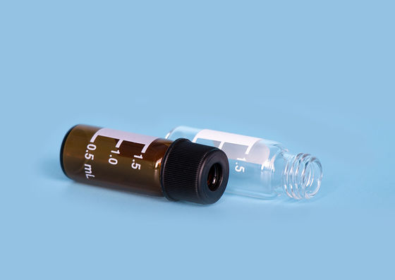 XHPHAPACKの精油ねじ帽子は2ml EPAのガラスびんをピペットで移す